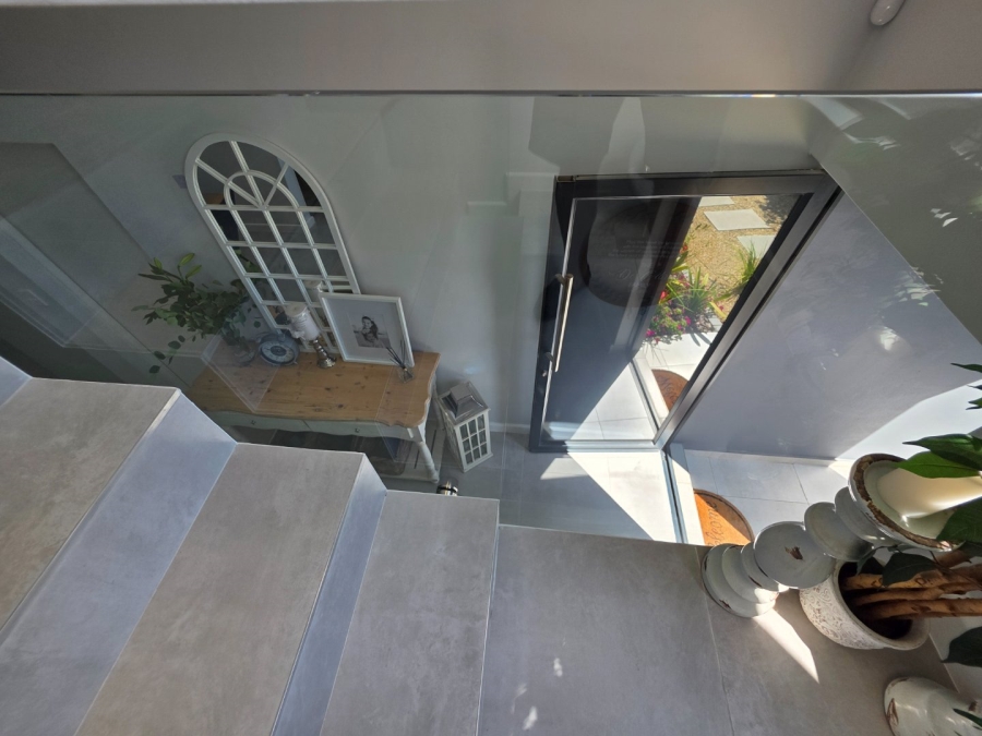 4 Bedroom Property for Sale in Sandown Western Cape